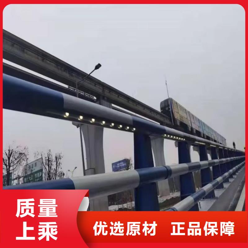 碳钢喷塑高速公路护栏坚固结实防腐性能好