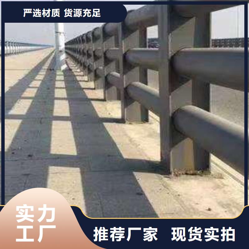 公路灯光护栏多少钱一米