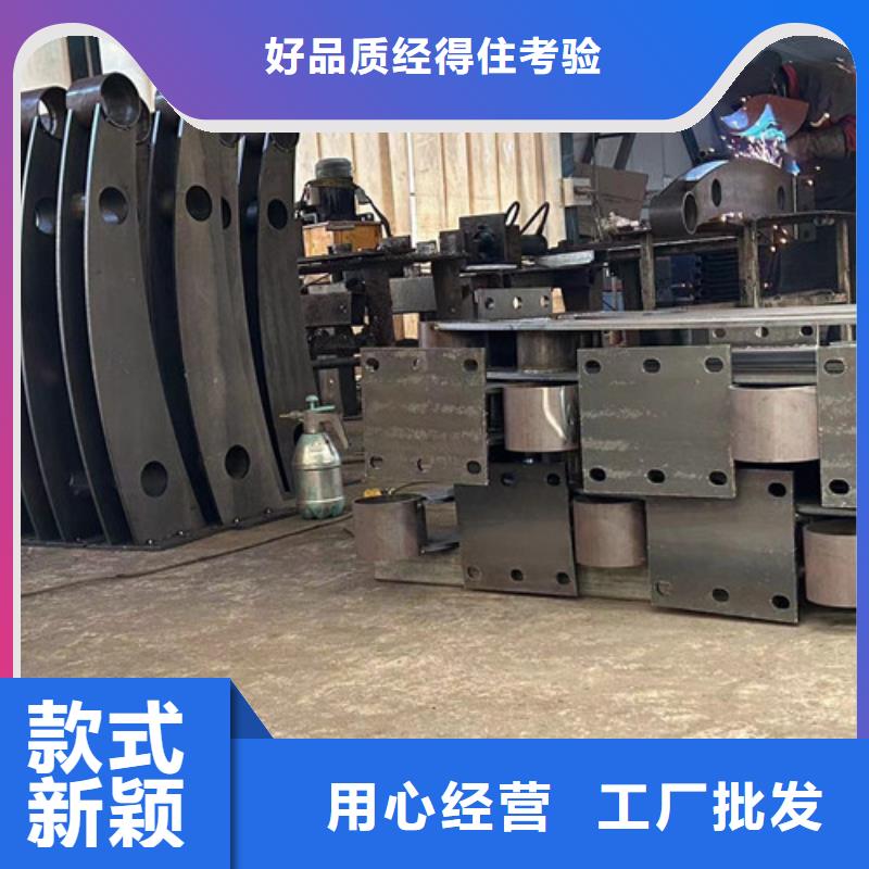 不锈钢复合管防撞护栏厂家数十年行业经验