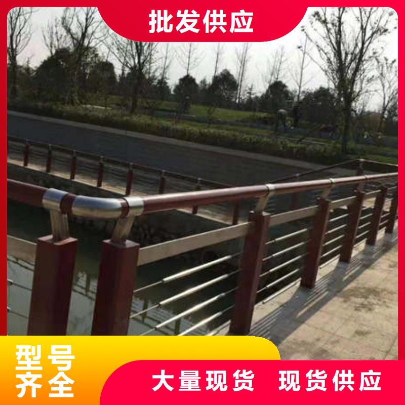 绿洲高速公路防撞护栏栏制作方法